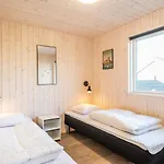 16 Person In Nørre Nebel